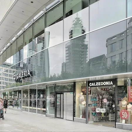Schoenes Helles Zimmer Direkt In Frankfurt City Nr 301