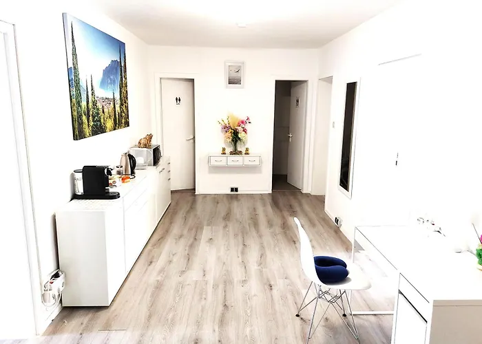 Schönes Helles Direkt In Frankfurt Nr 301 Gasthof *
