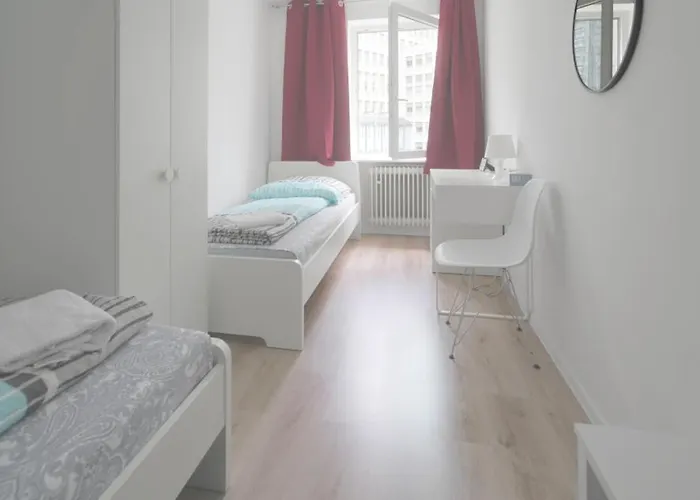 Schönes Helles Direkt In Frankfurt Nr 301 * Frankfurt am Main